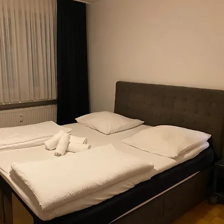 9 At Cathedral * Κολωνία