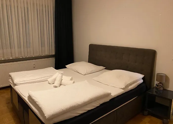 9 At Cathedral * Кёльн