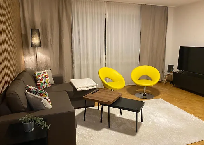 9 At Cathedral * 쾰른